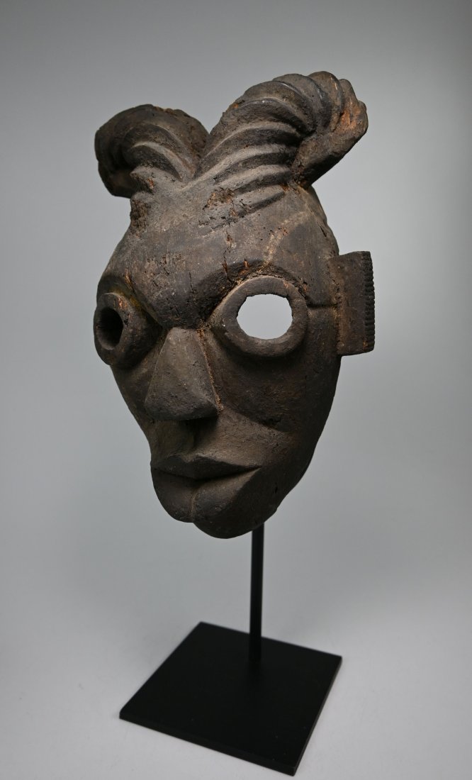 Old Ogoni Dance mask with Ram Horns (1 of 7)