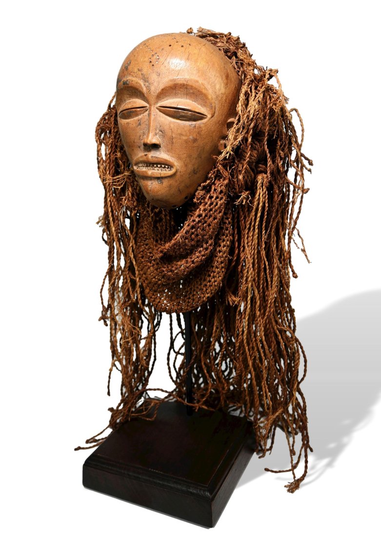 A Fine Chokwe Pwo African Mask (1 of 8)