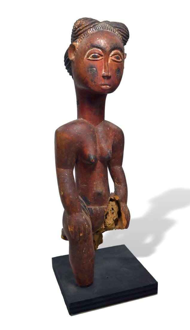 Lady in Red ~ A Fine Old Baule Female sculpture (1 of 9)