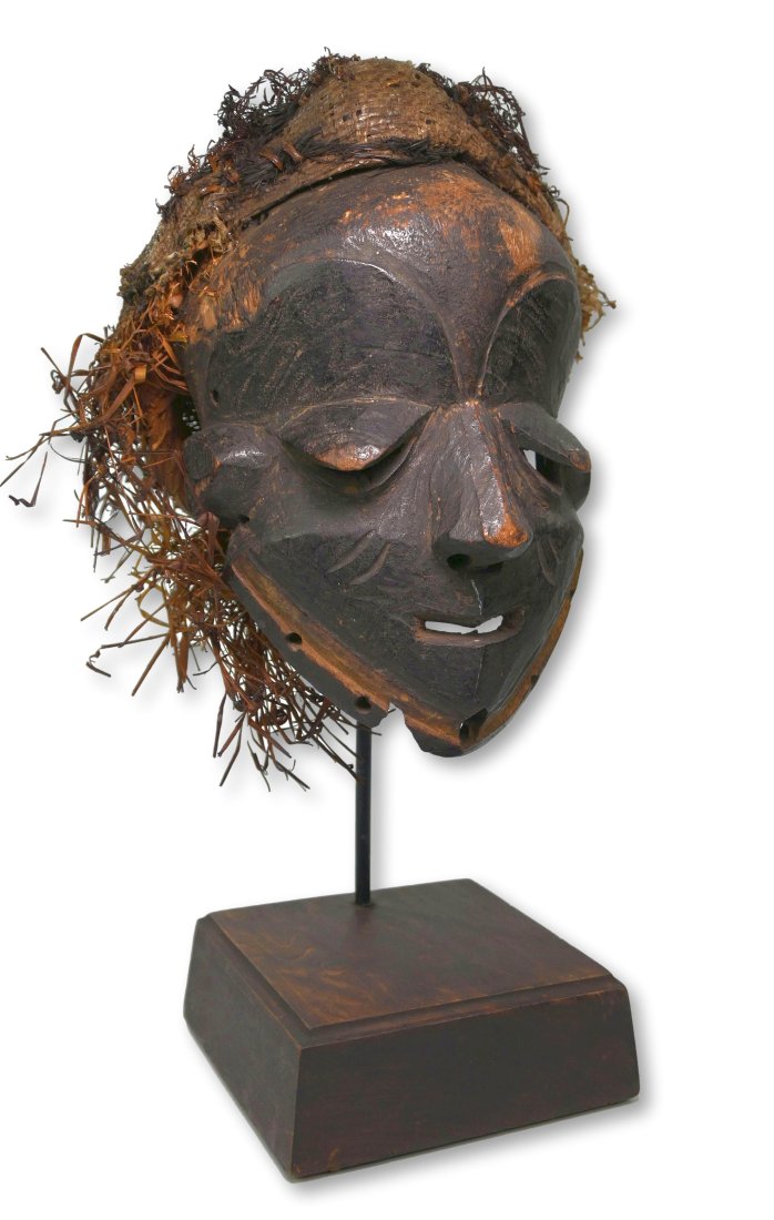 A Pende Dance mask (1 of 9)