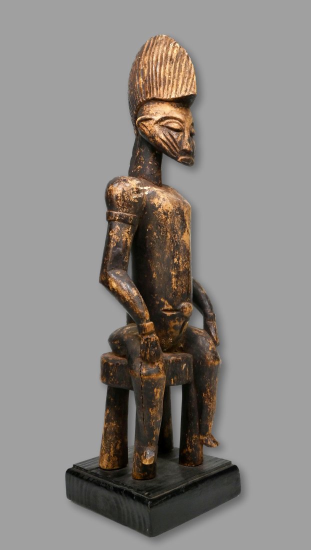 A Seated Senufo Female sculpture (1 of 6)