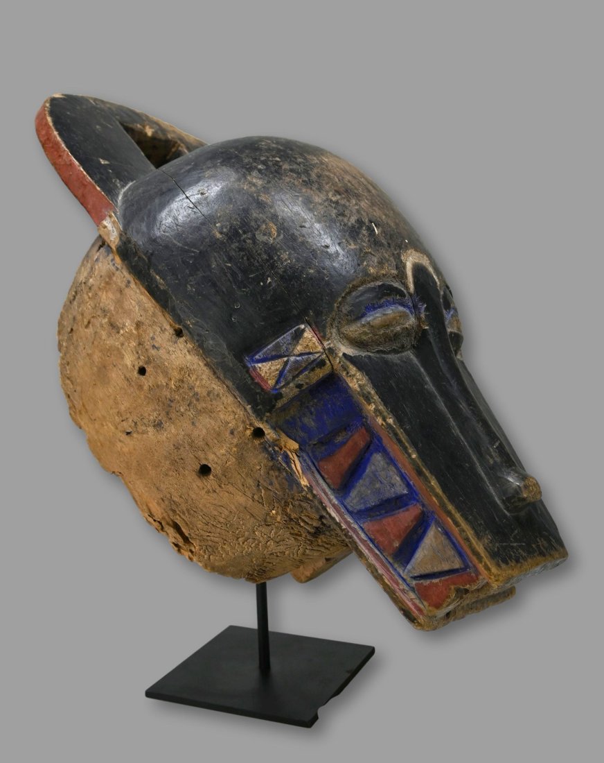 A Fine Old Baule Sacred Bush Cow mask Ex Museum (1 of 12)