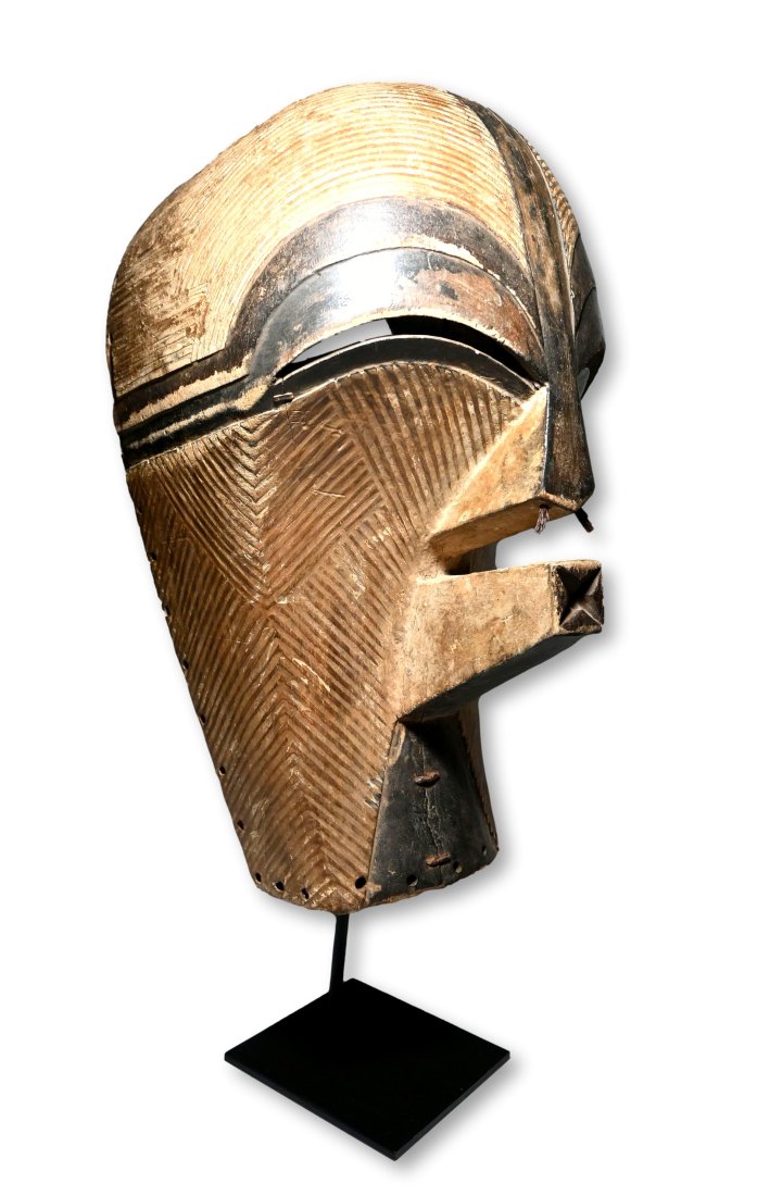 A Songye Kifwebe Female Mask Ex Visser Gallery (1 of 10)