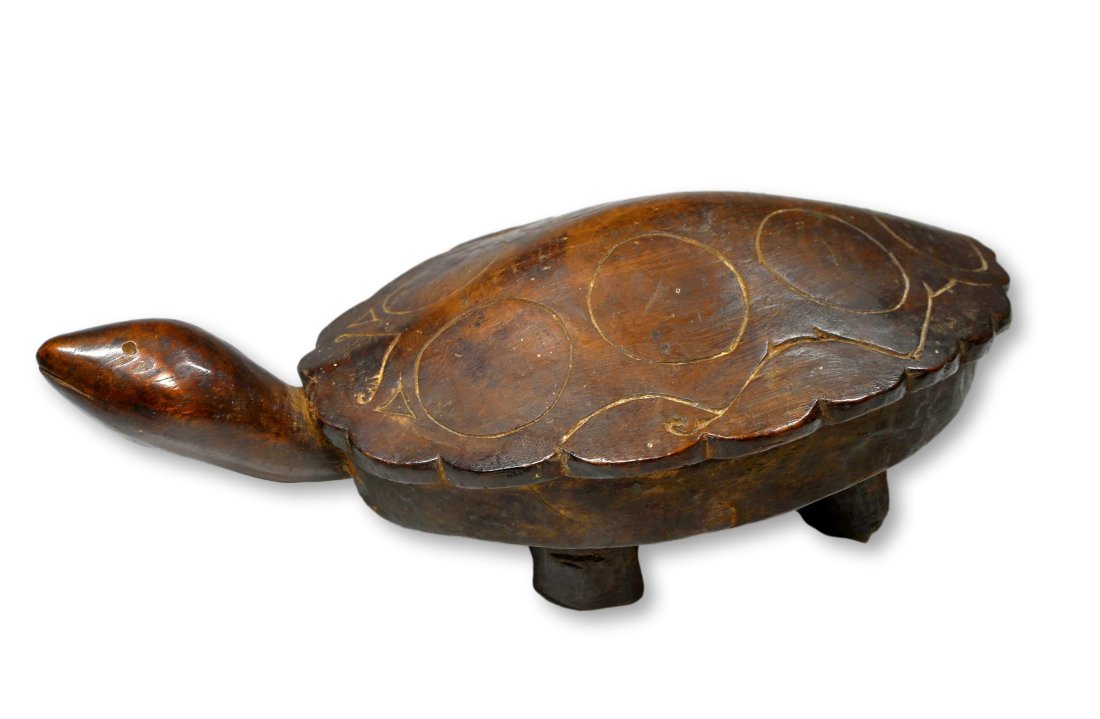 Antique Sculpture of a Tortoise from Angola (1 of 8)