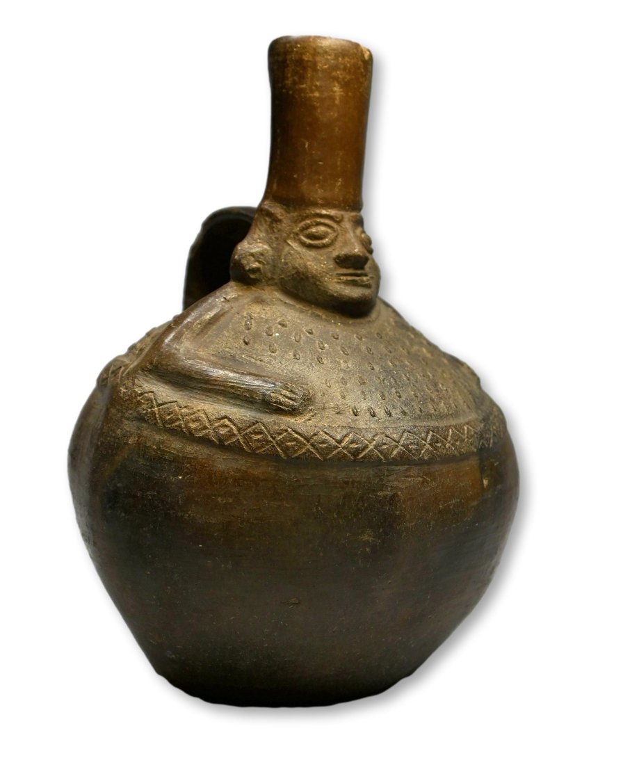 Ancient Chimu vessel 600-900 Years Old (1 of 6)