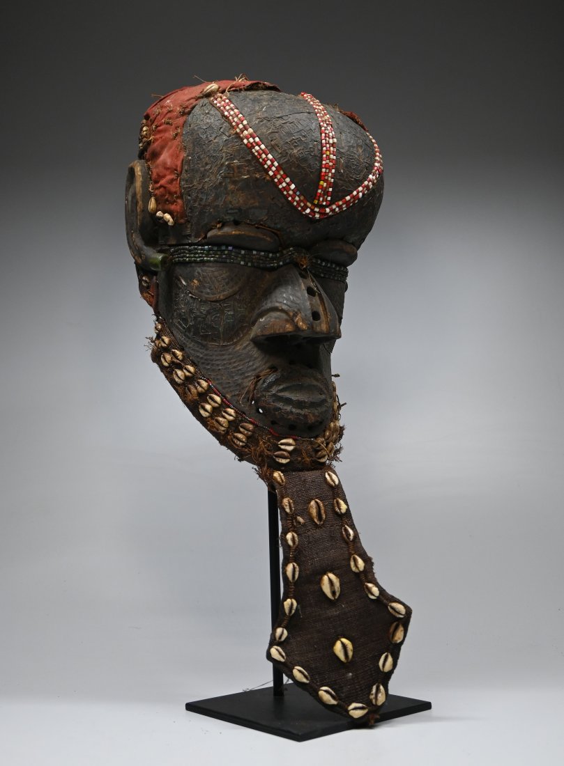 A Kuba Bwoom African Mask (1 of 6)