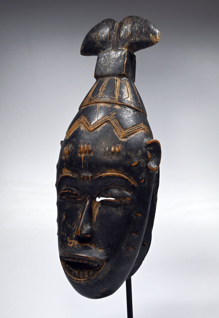 A Fine Old Baule Mblo Mask (1 of 14)