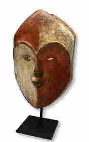 A Tsogo African mask (1 of 2)