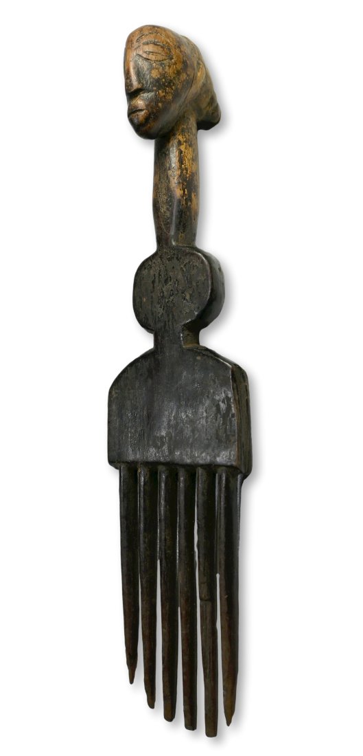 A Rare Old Tabwa Comb Field collected prior to 1965 (1 of 7)