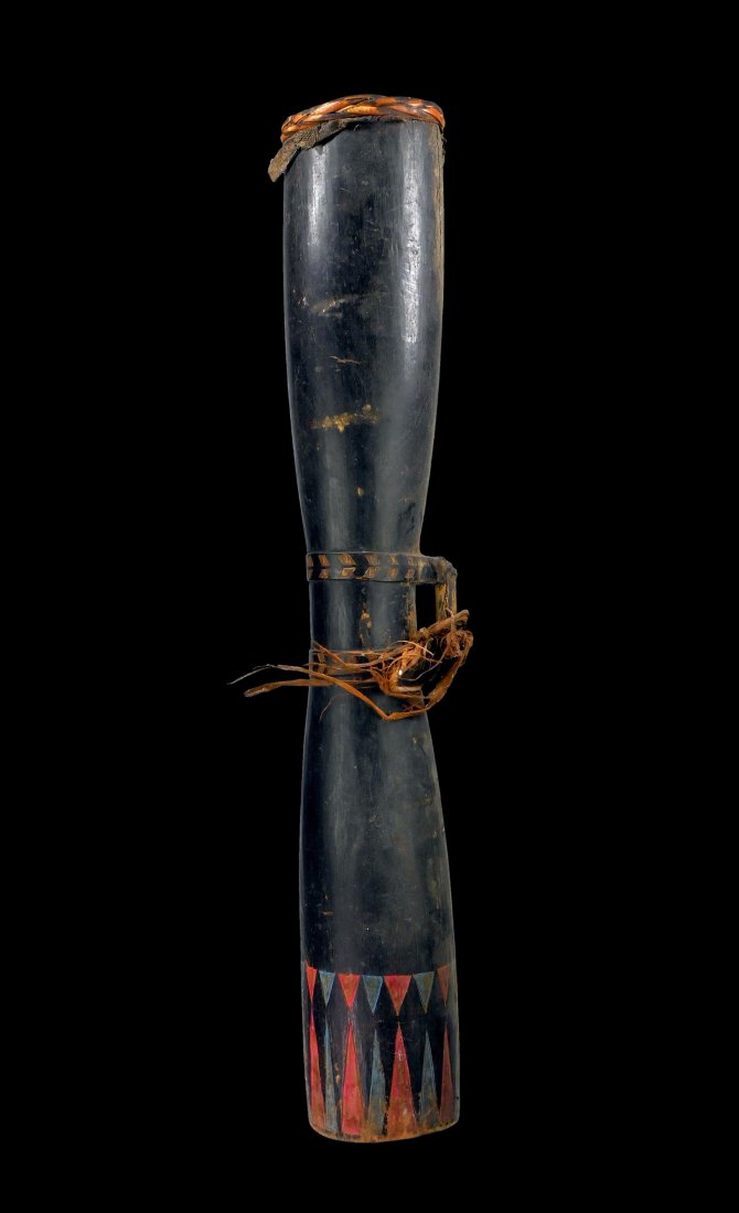 A Fine Kiwai Island Drum (1 of 1)