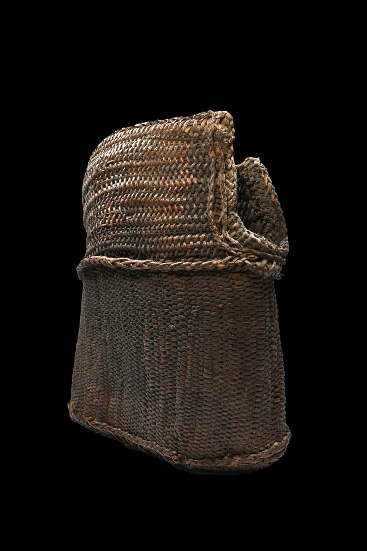 Highlands Peoples Armor, Star Mountains (1 of 1)