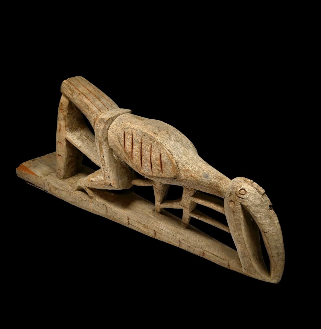 Asmat canoe Prow with Avian Image (1 of 1)