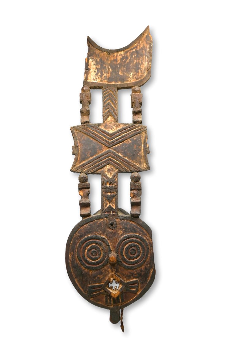 A Winiama Plank Mask Ex Joan Didion Estate (1 of 10)