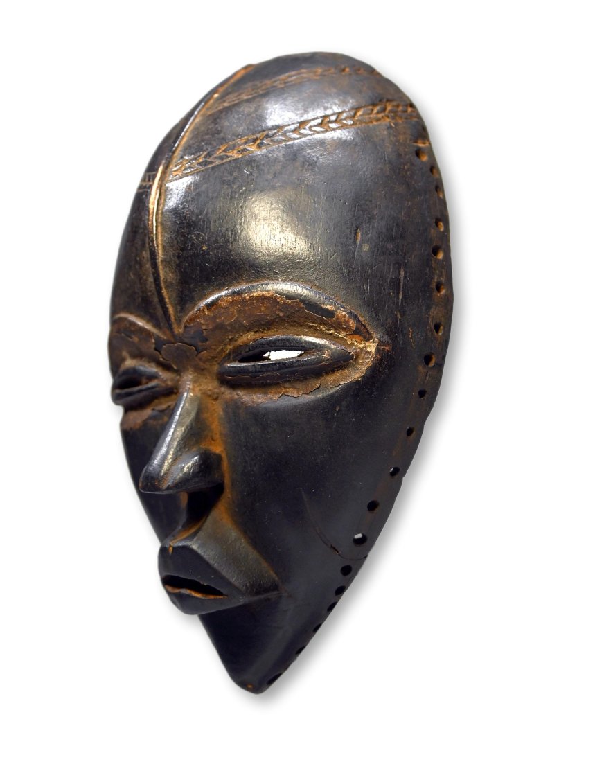 A Fine Dan Mask Ex Scanzi Collection (1 of 6)