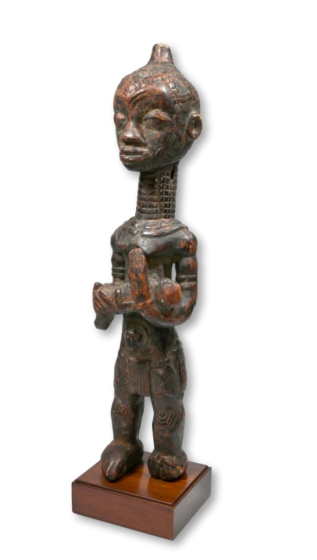A Rare Old Bena Lulua Maternity Sculpture (1 of 11)