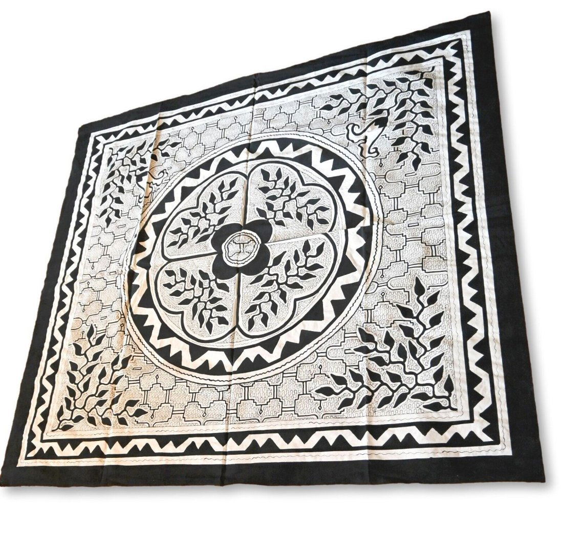 HUGE Shipibo Indian Ayahuasca Inspired Art, Hand painted Wall Hanging (1 of 3)