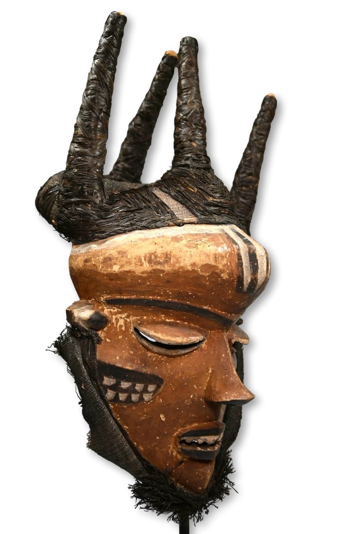 A Fine Pende Mbuya African mask (1 of 6)