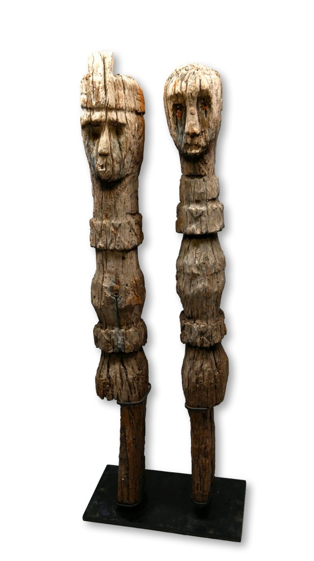 Rare Pair of Sumba Roof Finials Field Collected (1 of 10)