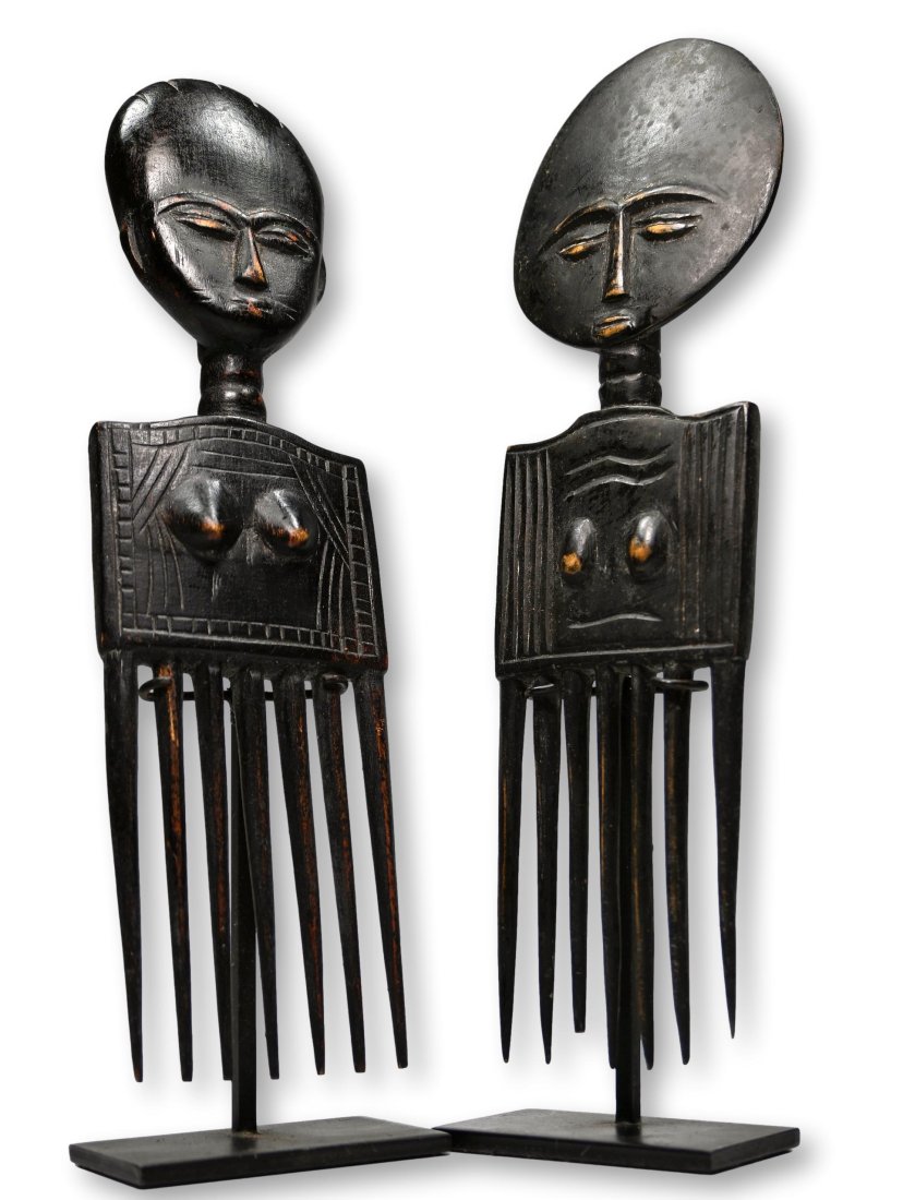 A Pair of Ashanti Combs Ex Rosen Collection (1 of 4)