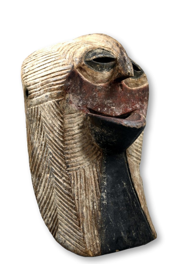 A Luba Kifwebe African mask (1 of 6)