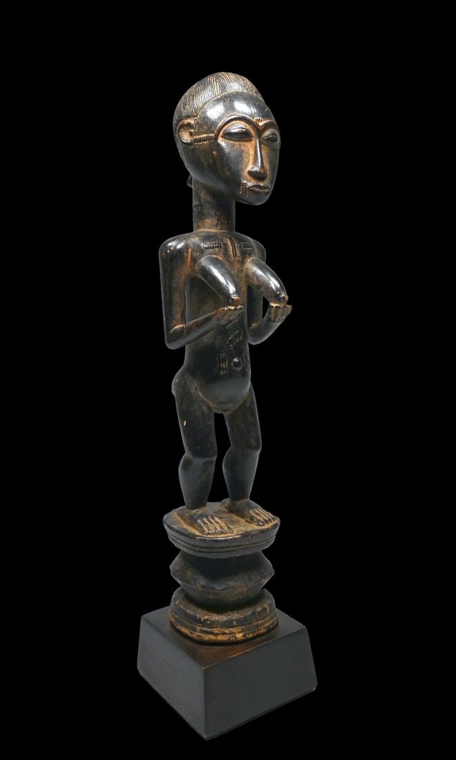A Baule Female Sculpture (1 of 8)