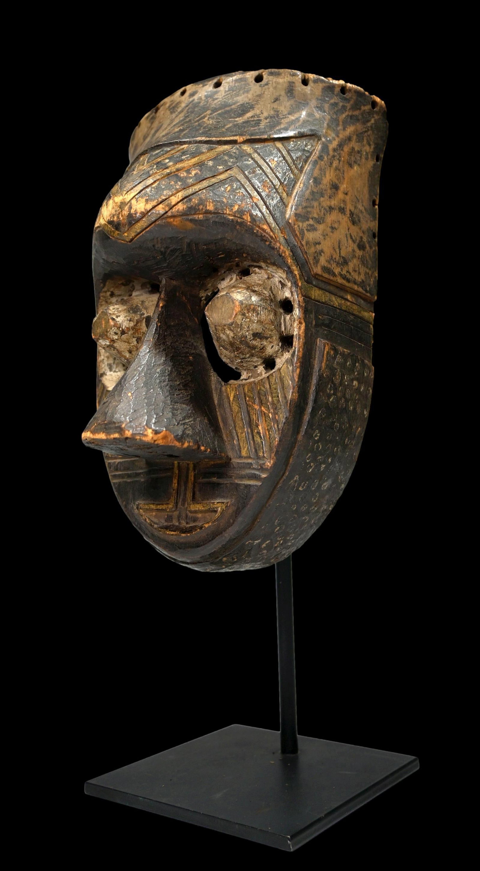 A Kuba Pwoom Itok Mask Ex Dr Endicott Collection (1 of 7)