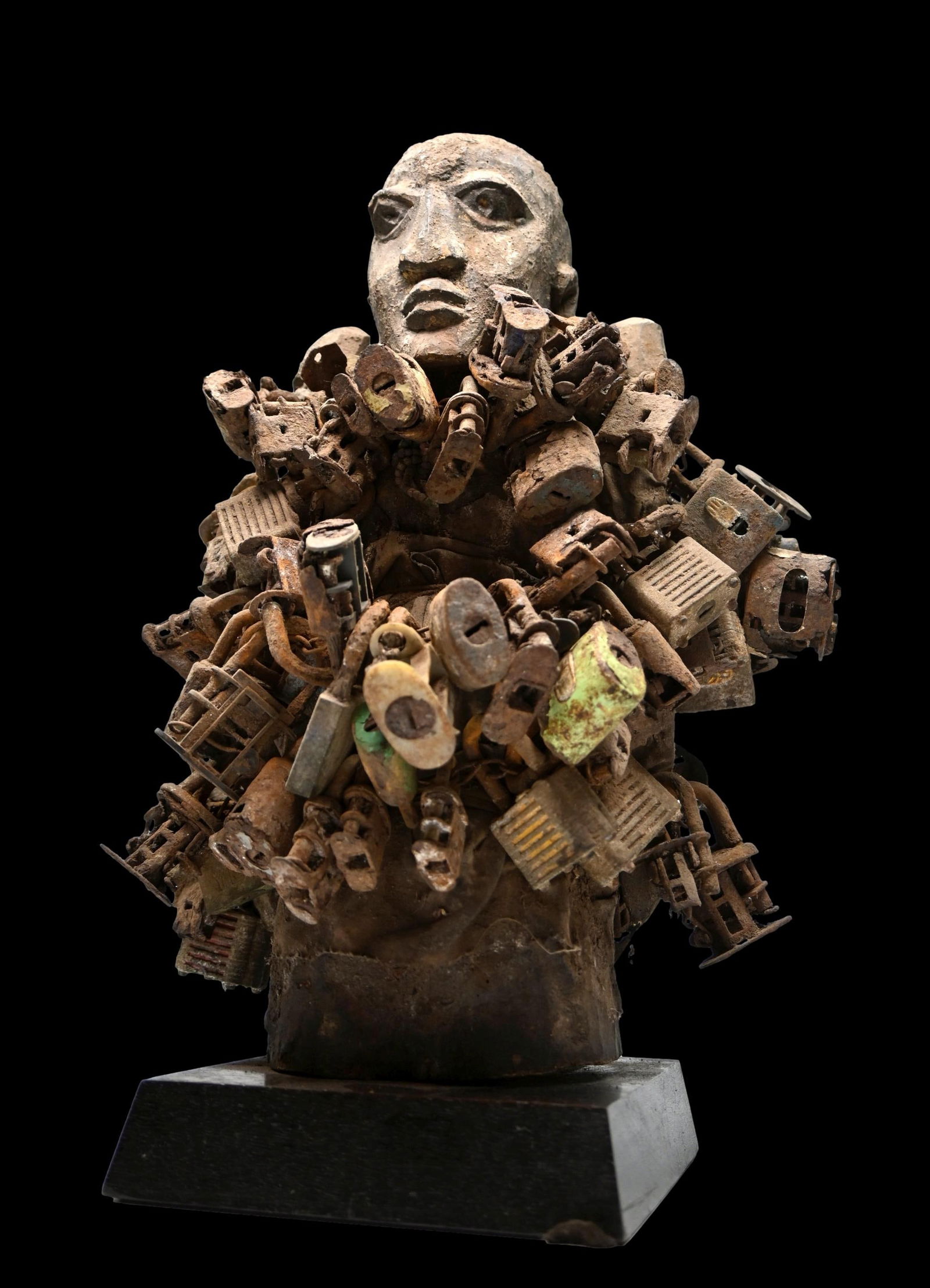 Published: Fon Bocio Voodoo Fetish encased in Locks Ex Simmons collection (1 of 6)