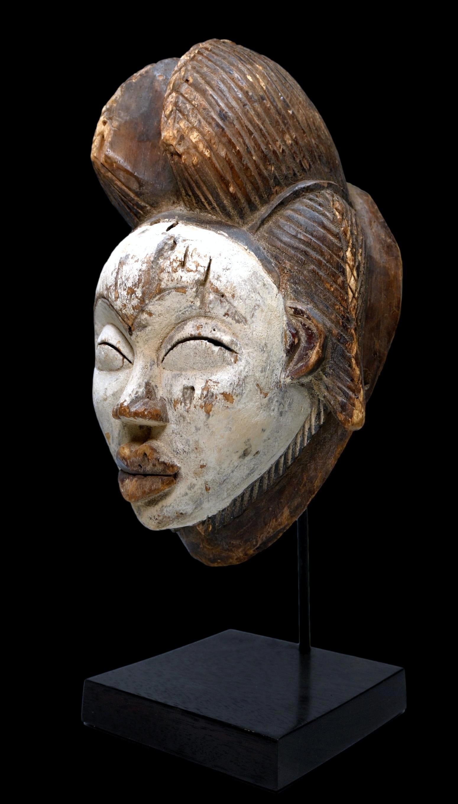 A Punu Mukudj Mask Ex Sam Hilu Collection (1 of 8)