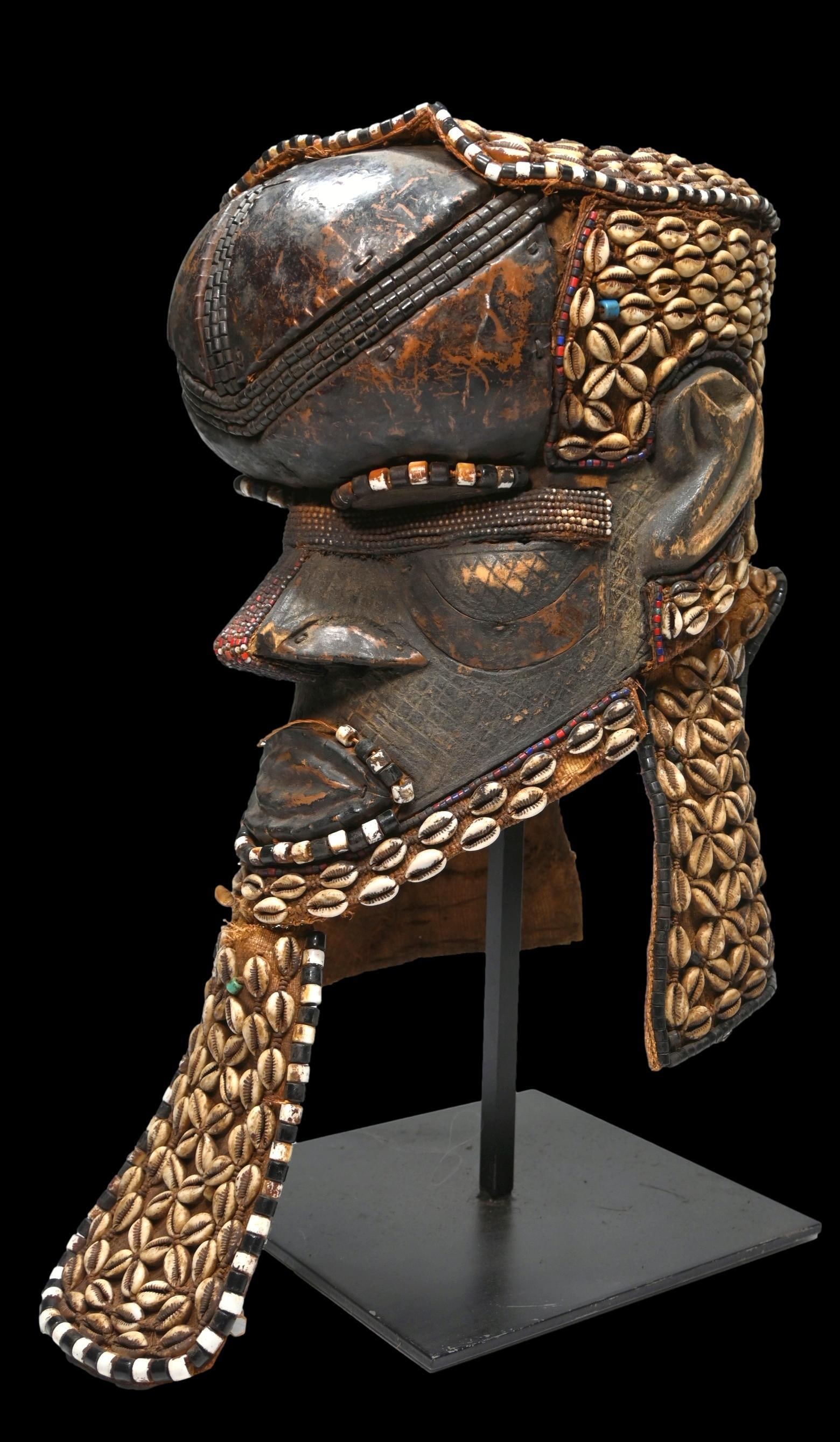 A Kuba Bwoom African Mask Ex Grayson Gallery (1 of 6)