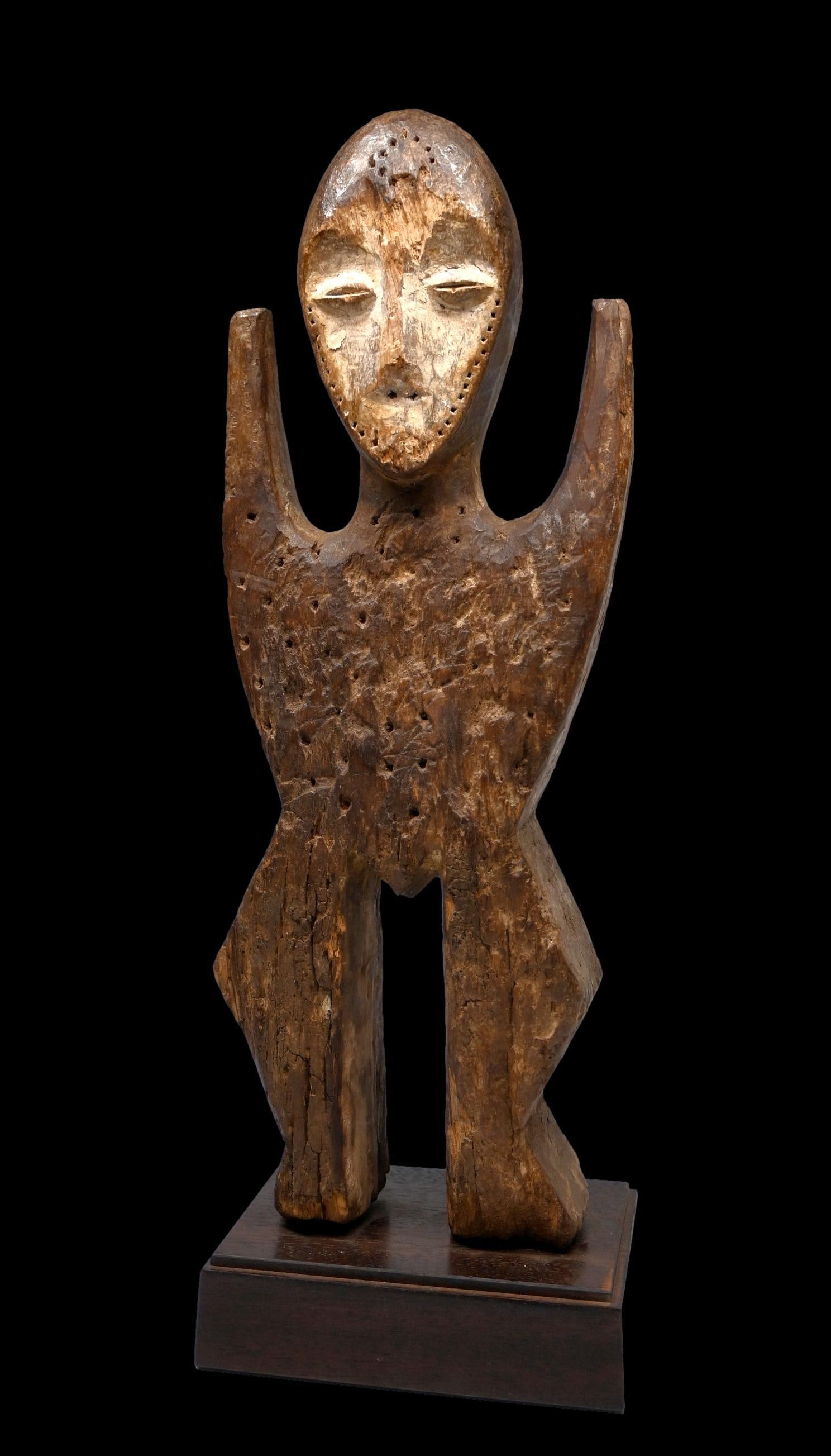 A Lega Katanda Sculpture Ex Dr Endicott Collection (1 of 6)