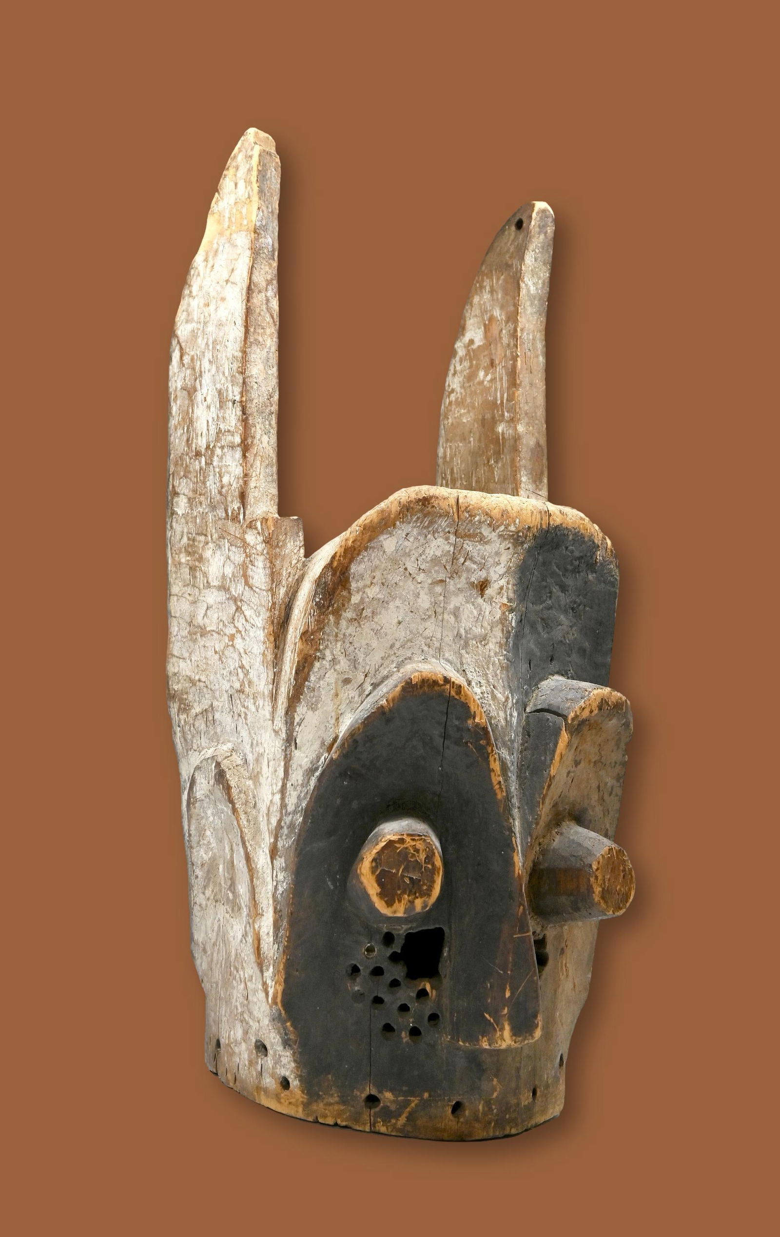 A Bakota Mask Ex Simmons Collection (1 of 11)