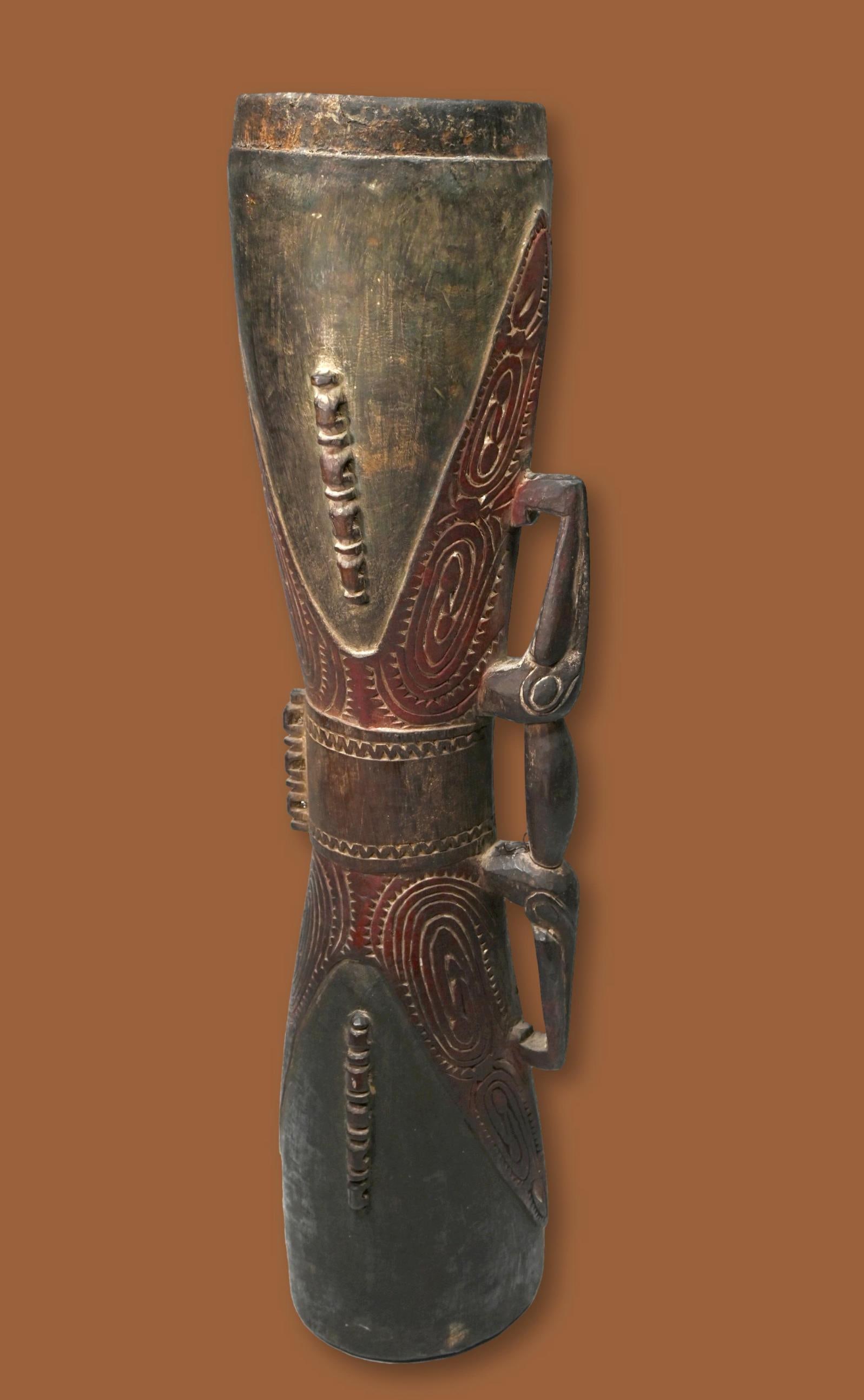 A Very Fine Old Ramu River Drum (1 of 7)
