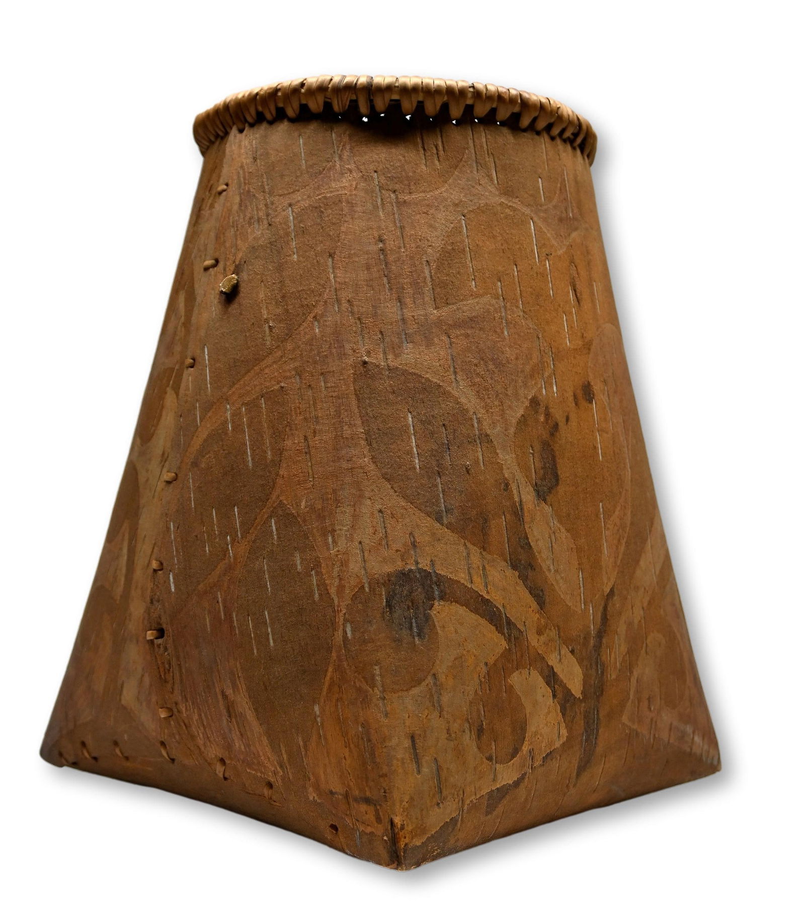 Eastern Woodlands Birchbark Container (1 of 7)
