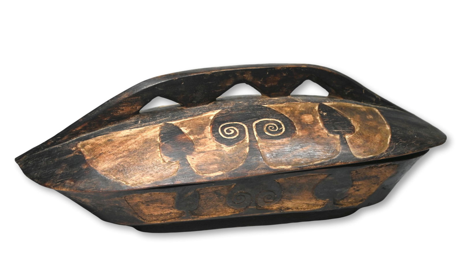 A Rare Tutsi Lidded Container (1 of 5)