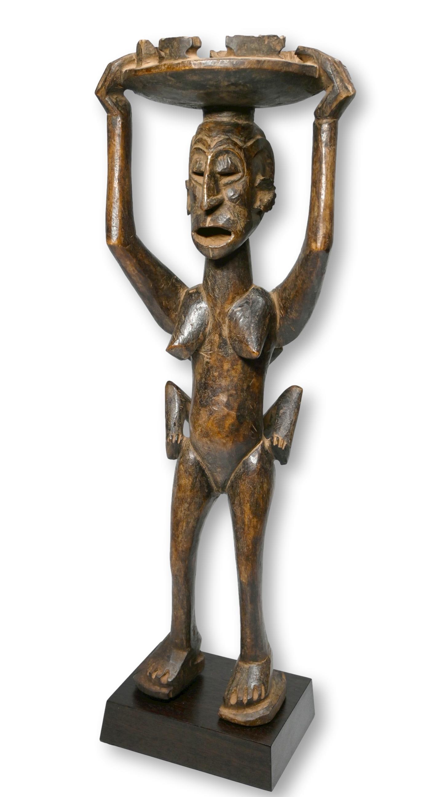 A Bamana Maternity Sculpture (1 of 7)