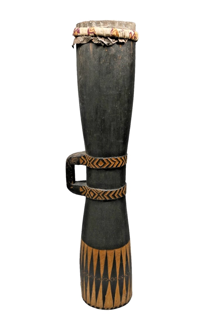A Rare Kiwai Island Kundu Drum (1 of 7)