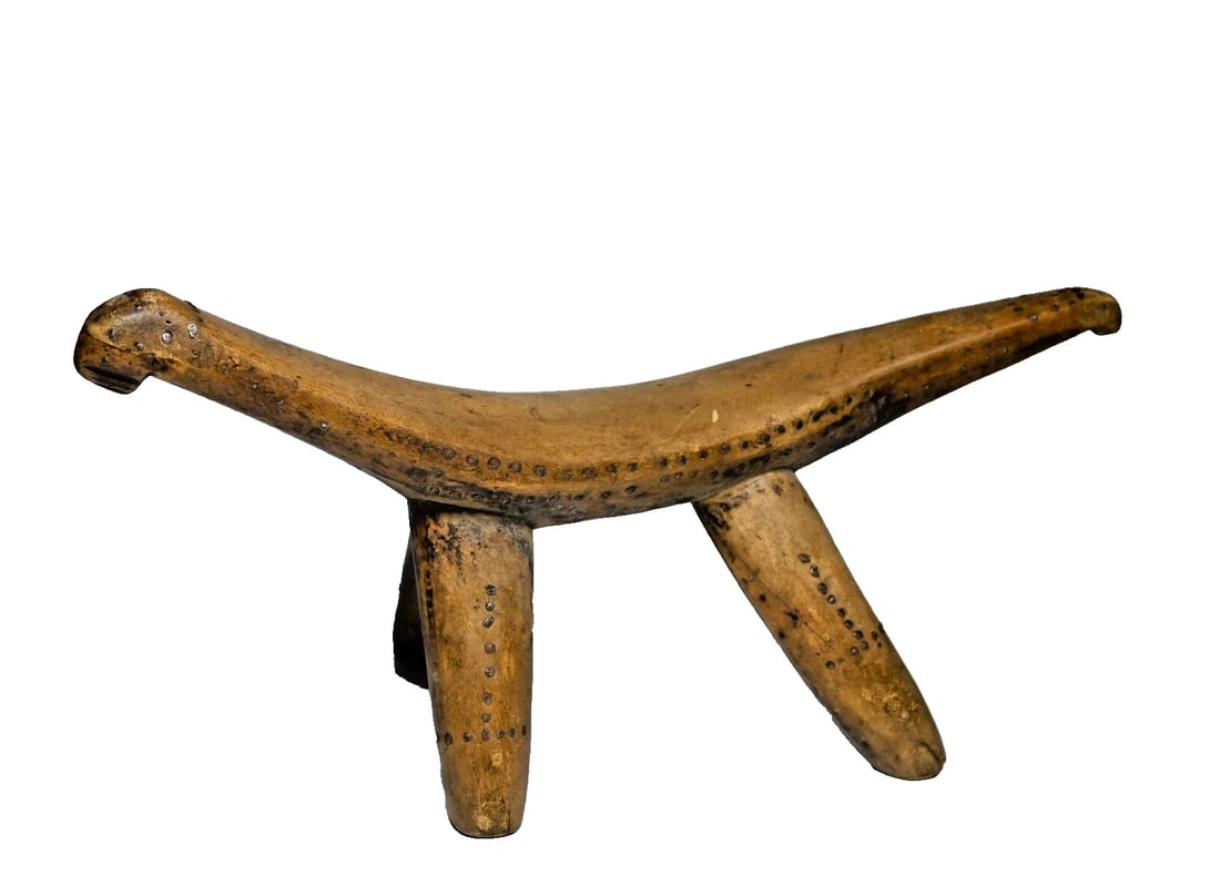 A Dinka Zoomorphic Headrest (1 of 8)