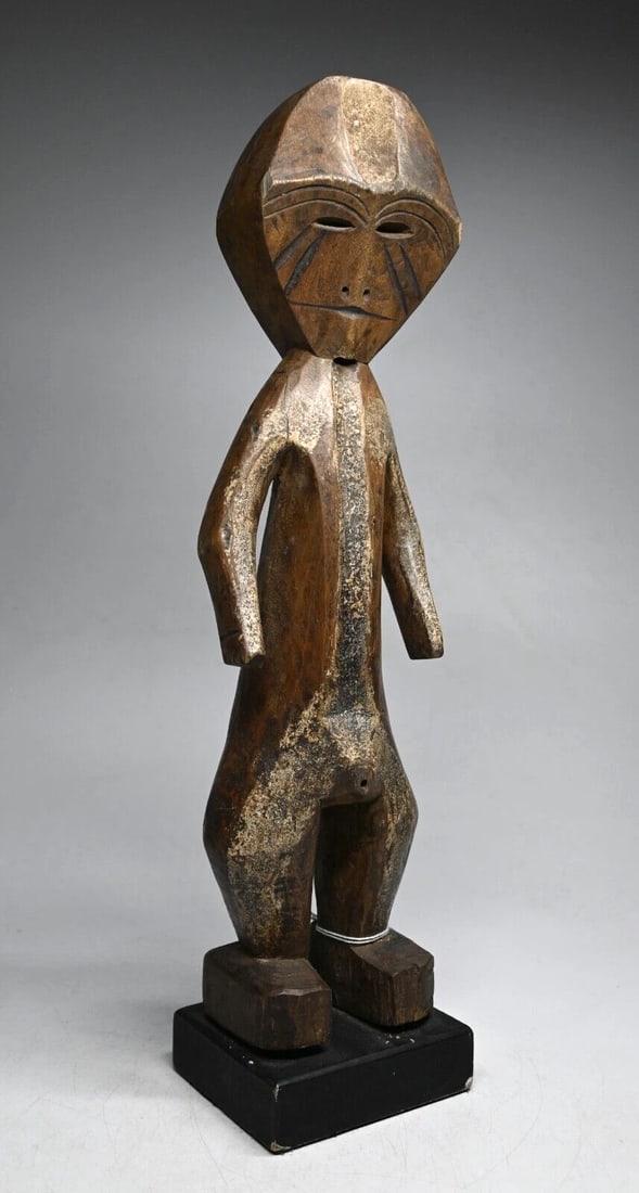 Mbole Yela Sculpture (1 of 5)