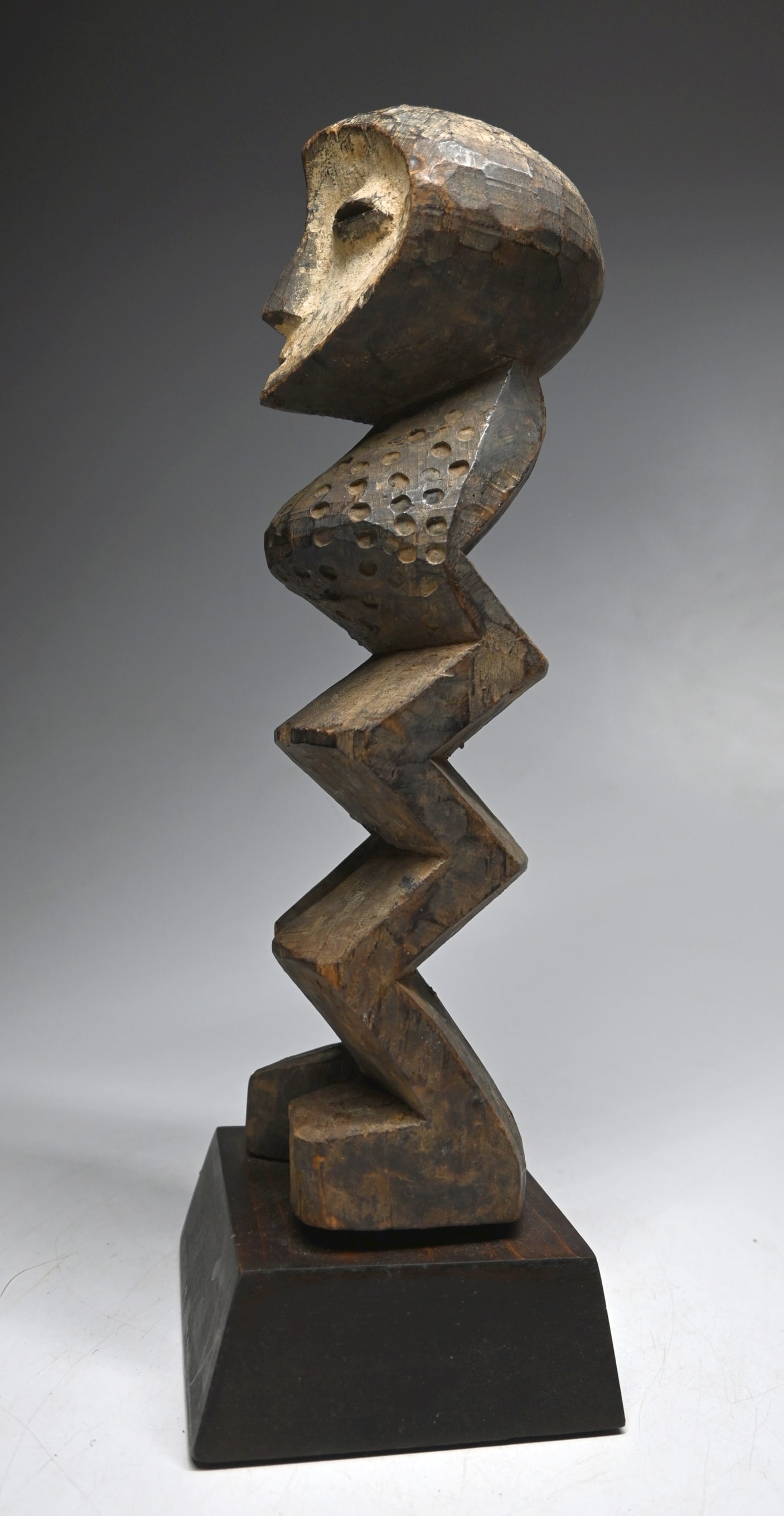 A Lega Zig Zag Sculpture (1 of 4)