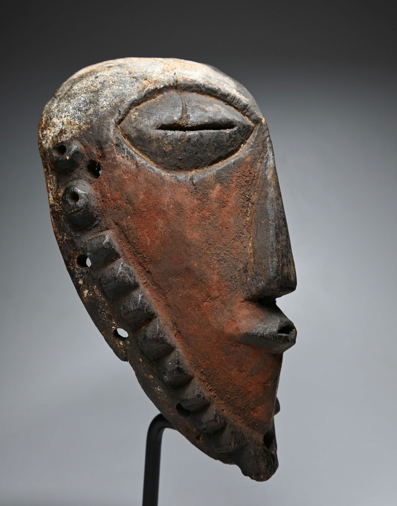 A Bembe African mask (1 of 4)