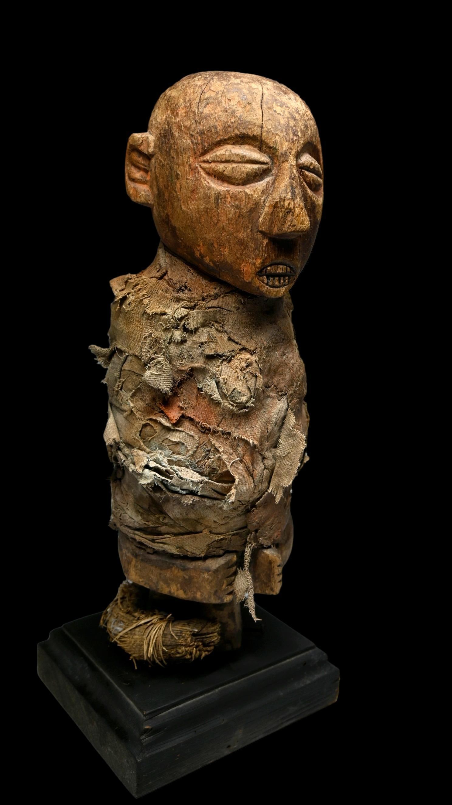 A Yaka Magic Fetish (1 of 7)