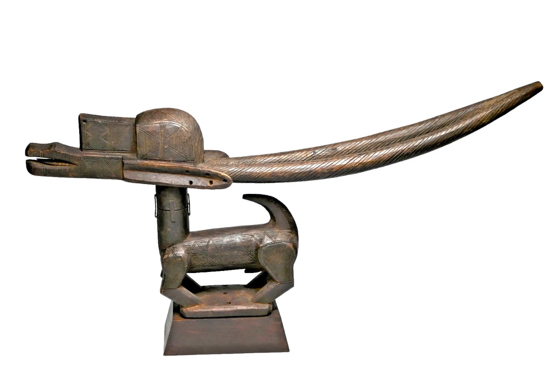 A Bamana Chiwara Horizantal Headdress Sculpture (1 of 6)