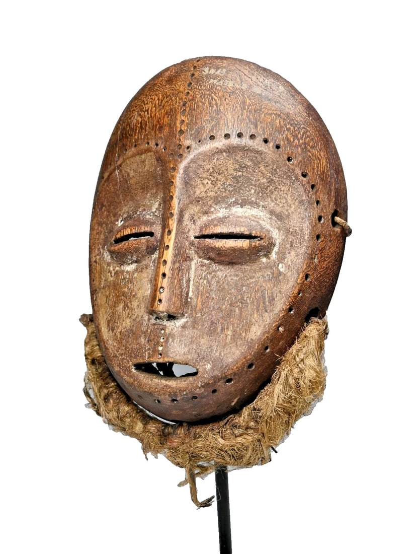 A Lega Mask (1 of 5)