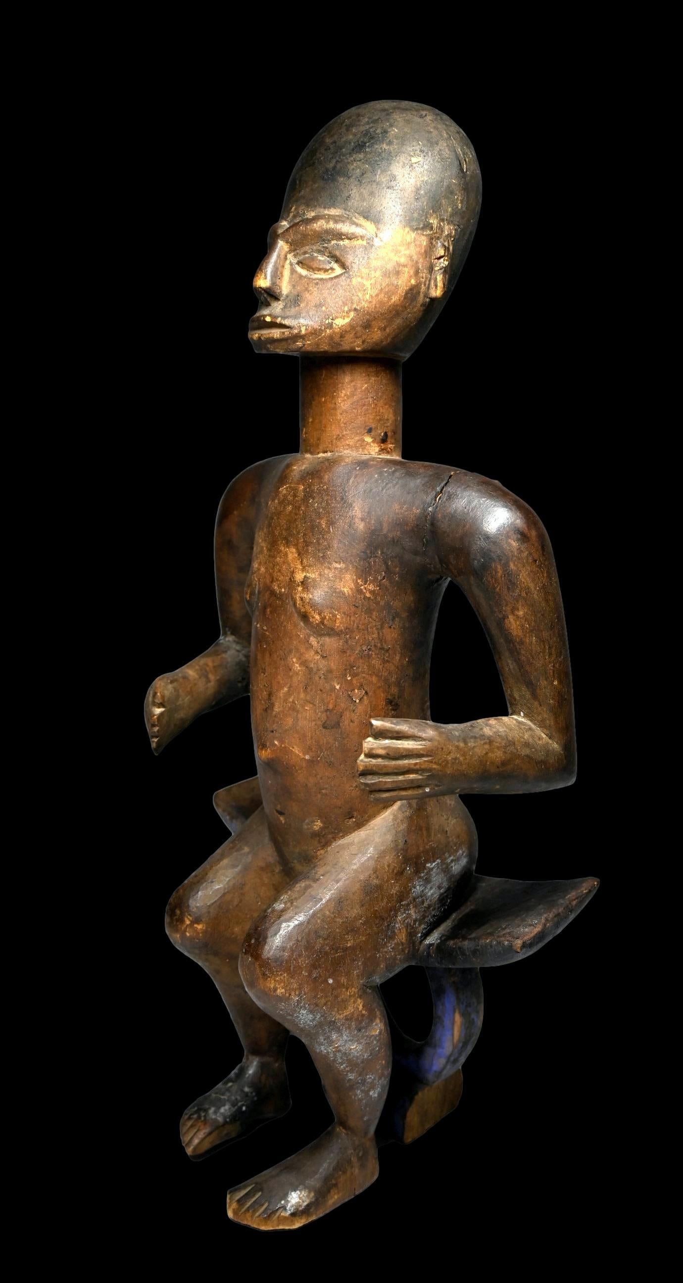 Akan Seated Ancestor sculpture (1 of 6)