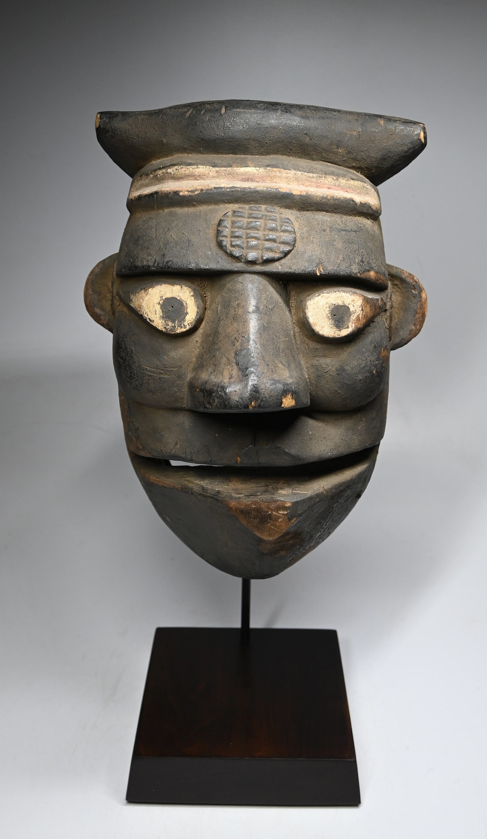 A Large Ogoni African mask - 4