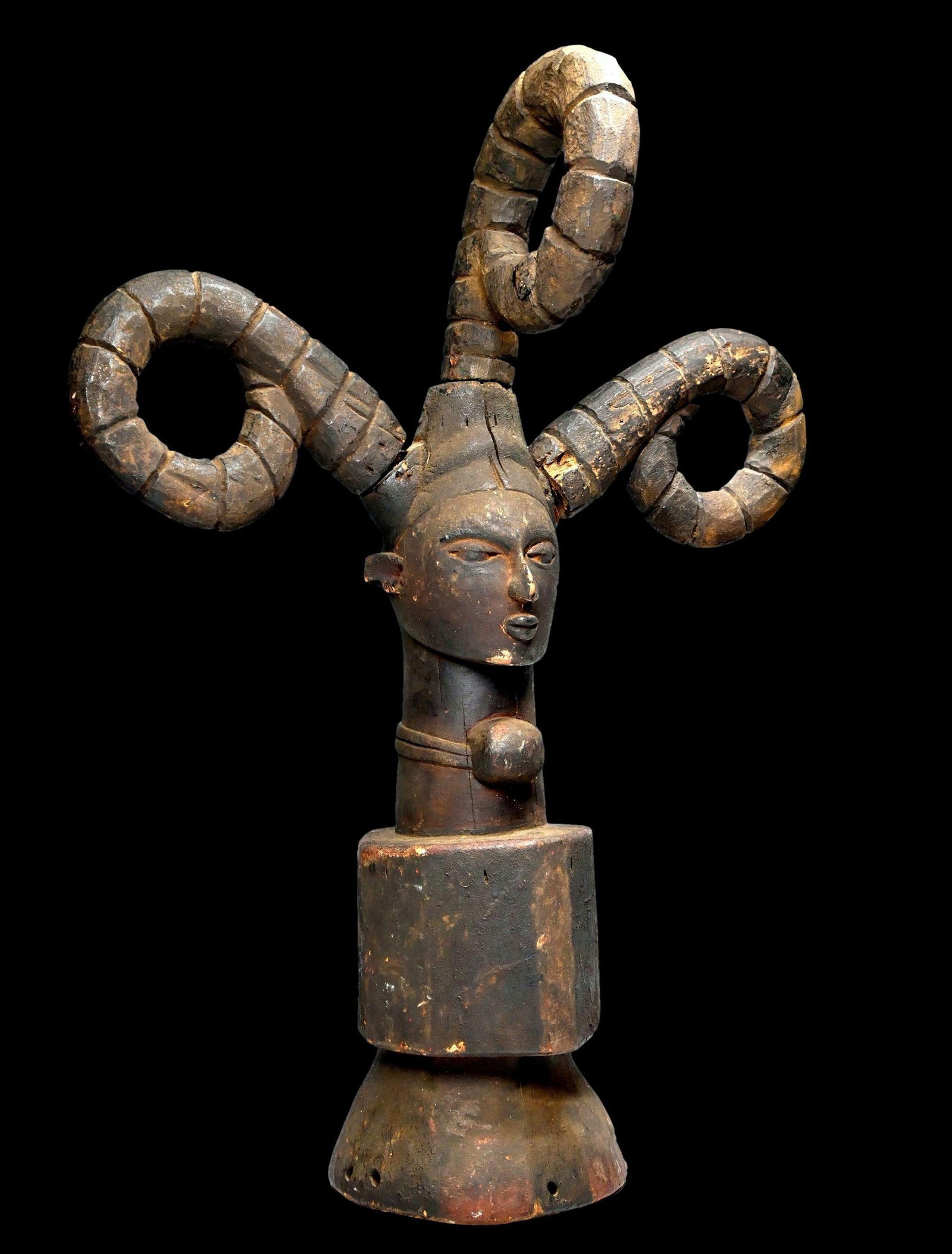 A Rare Ibibio Headdress (1 of 9)
