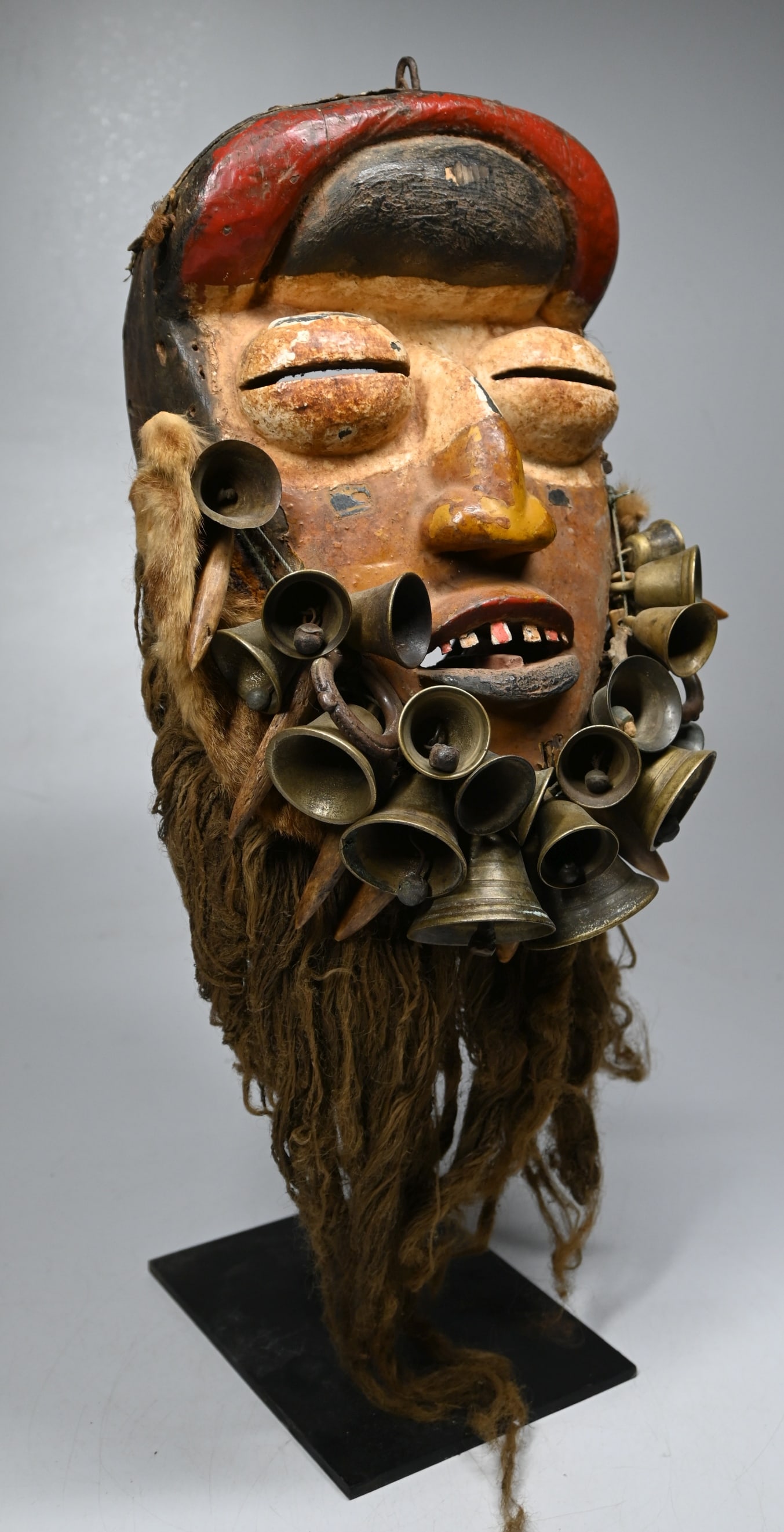 A Dan Guere mask - 5