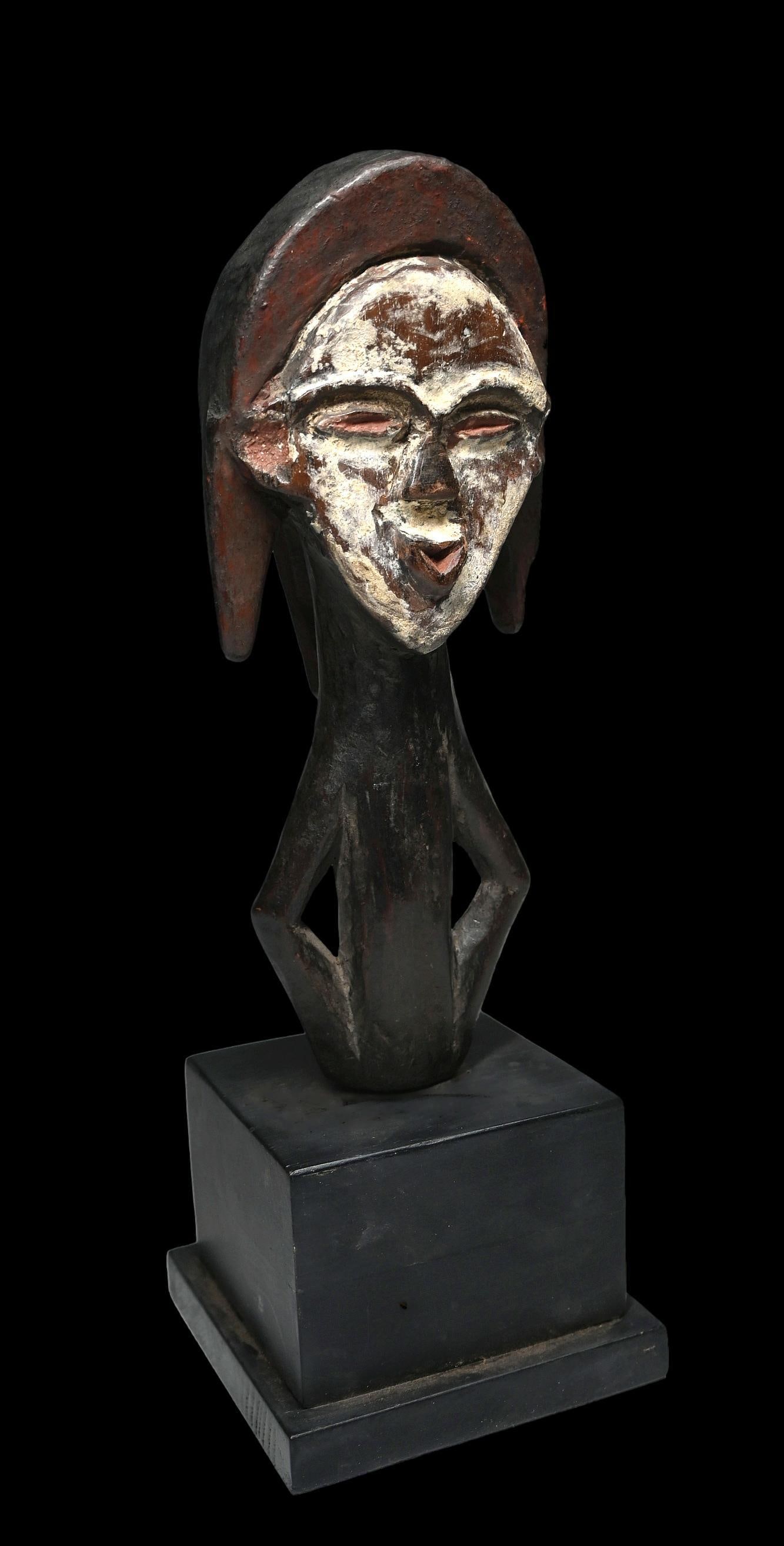 A Tshogo Sculpture (1 of 6)