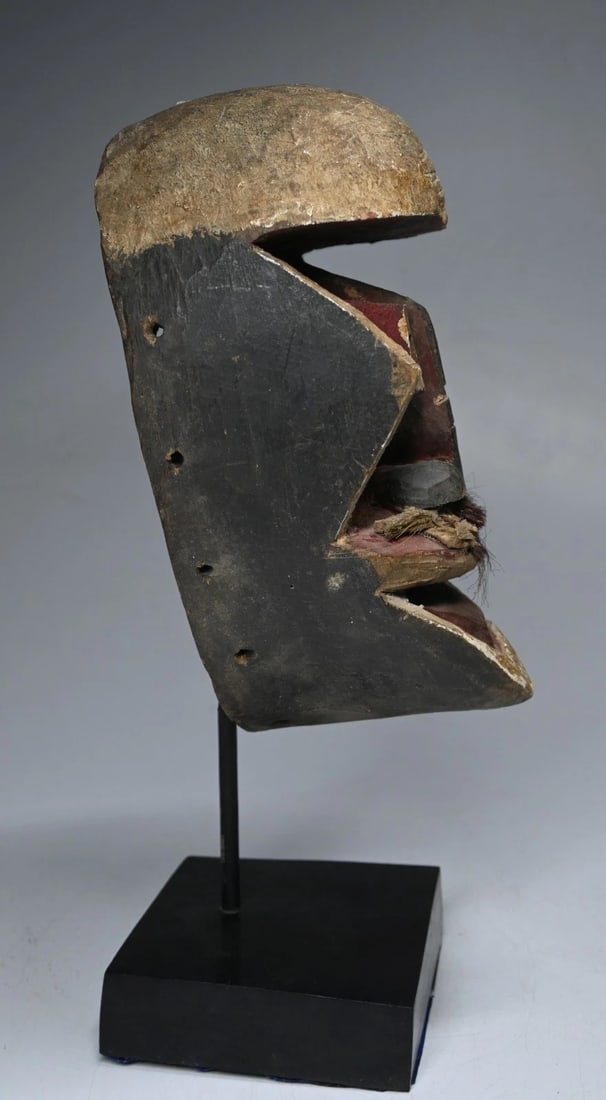 A Dan Kran African mask - 4