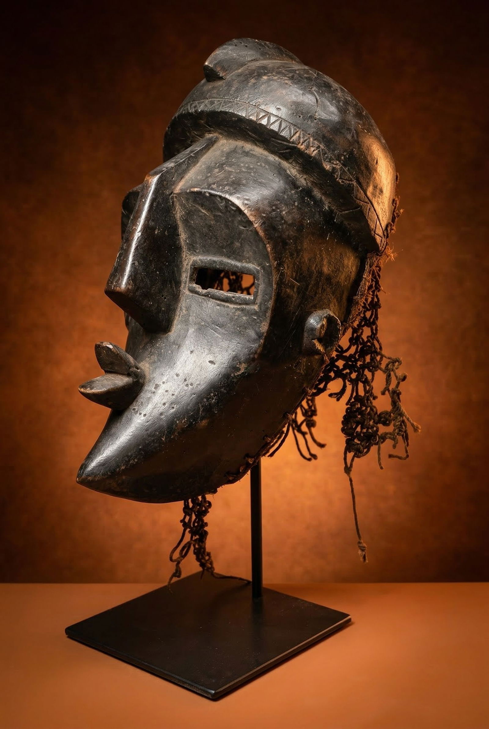 A Lwalwa African mask (1 of 1)